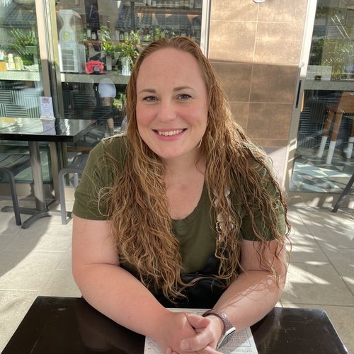 Dr. Sara Perez (Buchholz)